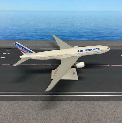 Modellino Aereo Air France Metallo Pressofuso Scala 1:200 Boeing 777 - Immagine 1 di 4