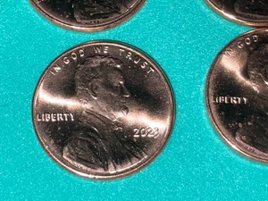 2023 Penny Extra V Error, Set Of 50 Coins. All 50 Coins Have The Extra V - Picture 1 of 15