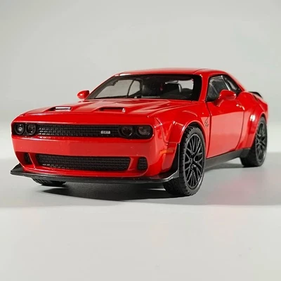 1:32 Dodge Challenger Hellcat Die‑Cast Model – Pull‑Back Sound Lights Open Doors - Image 1 of 4