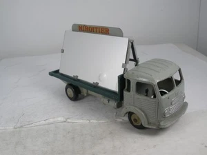 French Dinky Toys #33C Simca Cargo Mirror/Glass Truck NICE ORIGINAL CONDITION - Picture 1 of 15