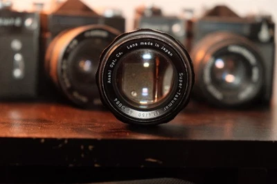 Asahi (Pentax) Super-Takumar 50mm f/1.4 Lens - M42 Screw Mount - Image 1 of 4