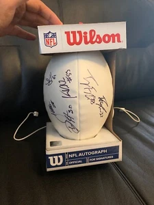 Dion Lewis Trey Flowers James White Van Not Harmon signiert Patriots NFL Football - Bild 1 von 3