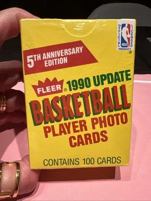 1990 Fleer NBA BASKETBALL Update Set **lots of potential 10 grades** - Image 1 of 4