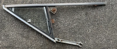 Cargador de carrocería 66 67 Mopar B Coronet Satellite GTX puerta izquierda ventilación ventana vidrio Foto 1 de 4