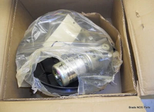 NOS NEW Mopar 1981-1983 Chrysler Imperial EFI hydraulic support plate assembly - Bild 1 von 8