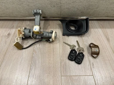 Cilindro de bloqueo interruptor de encendido Toyota 4runner 1996-2002 con llave OEM usado Foto 1 de 4