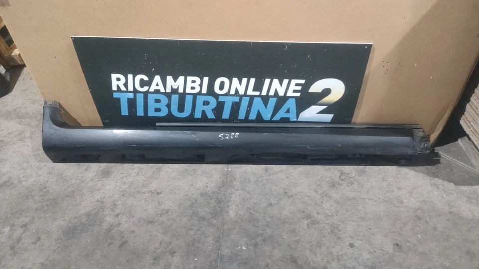 minigonna destra volvo C30 5288 - Imagen 1 de 4