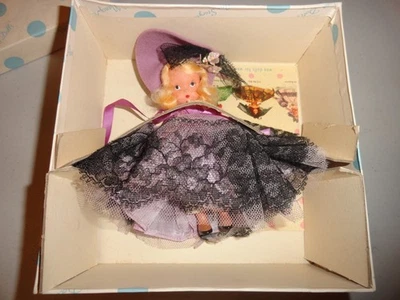 NANCY ANN CUENTOS Muñecas del Día Serie Wednesday's Child #182 Foto 1 de 4