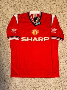 Brand New with Tags Manchester United 1984 1986 Home shirt - Picture 1 of 6