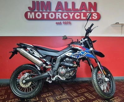 Aprilia SX125 - Image 1 of 4