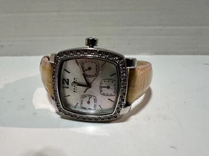 NUEVO Reloj Skagen Damas Estuche Silvertone Banda de Cuero Marrón Nuevo Batería Funcionando - Imagen 1 de 12