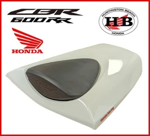 GENUINE HONDA OEM PASSENGER SEAT COWL (PEARL WHITE) FOR 2009 CBR600RR - Picture 1 of 1