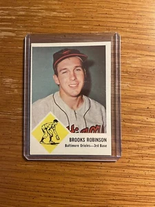 Brooks Robinson 1963 Fleer #4 Clean Front & Back EX or Better HOF BV$100.00 - Picture 1 of 2