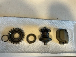 1994 Kawasaki kx250 crankshaft and crank gears - Picture 1 of 3
