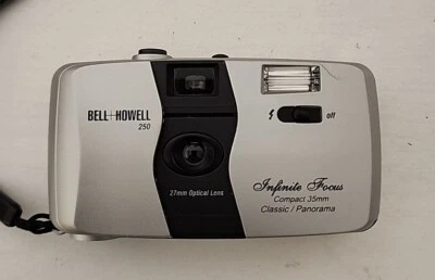 Bell & Howell 250 Infinite Focus 35mm Panorama Camera - Image 1 of 4