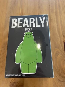 Modellino in vinile Bimtoy Bearly disponibile verde fortunato bagliore nel buio - LE 225 - Foto 1 di 6