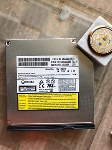 Grabadora de CD/DVD Toshiba Satellite 5200 5205 UJ-820B IDE P000422710 - Imagen 1 de 4
