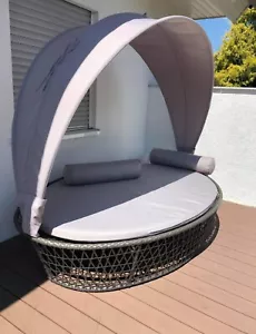 Lounge Sonneninsel mit 2 Kissen - Bild 1 von 2
