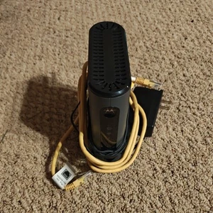 Motorola MB7220 Docsis 3.0 Cable Modem - Black - Picture 1 of 3