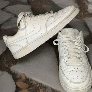 Scarpe Nike Uomo Taglia 7 Court Vision Basse Triple Bianco 2019 - CD5434-100 - Foto 1 di 9