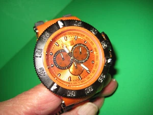 MARK NAIMER 7043 ORANGE DIAL DIVER STYLE MEN'S WATCH W/ DISPLAY BOX - Picture 1 of 11