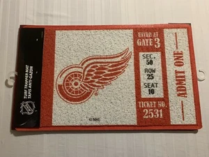 Detroit Red Wings NHL Indoor/Outdoor Turf Rug 18" x 30" Evergreen Enterprises - Picture 1 of 1