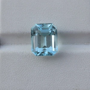 4.5 Cts 10.9x8.7 MM Natural Light Blue Aquamarine Octagon Cut Gemstone - Picture 1 of 9