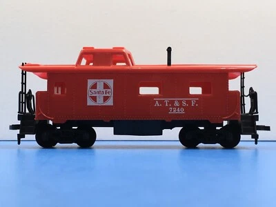 HO Scale “ATSF Santa Fe” 7240 Freight Train Caboose Car #11 - Image 1 of 4