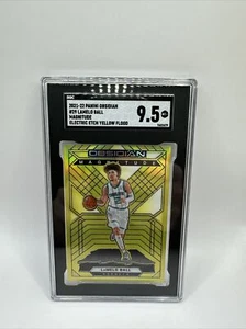 2021-22 Panini Obsidian LaMelo Ball Magnitude Electric Etch Yellow Flood SGC 9.5 - Picture 1 of 2