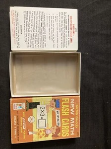 Flash card Milton Bradley 4593 nuove moltiplicazione matematica vintage 1965 complete - Foto 1 di 6