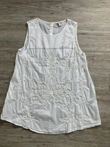 Schickes Damen Top Gr. 38 von Esprit bestickt, mit Perlen und oben Nähten TOP - Bild 1 von 2