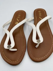 Unisa Women’s Balti White Thong Sandals. Size 5 1/2M Flats GUC - Picture 1 of 3
