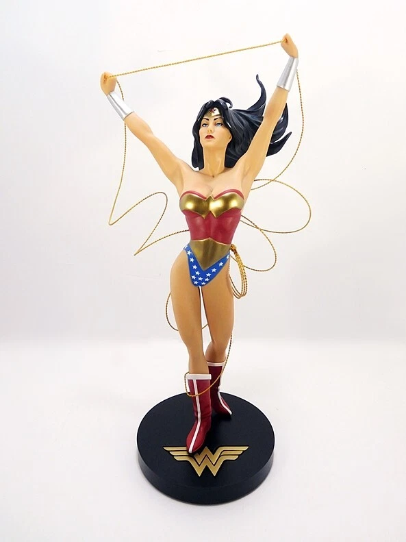 Dc direct Cover Girls Wonder Woman - Photo 1/1