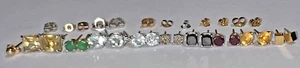 10K and 14K Yellow and White Gold Post Earrings 9 1/2 Sets ALL GOOD 6.6 grams - Picture 1 of 23
