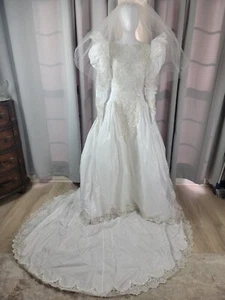 Demetrios Fit and Flare Ivory Wedding Dress With Veil. Size 4 Approx. - Picture 1 of 13