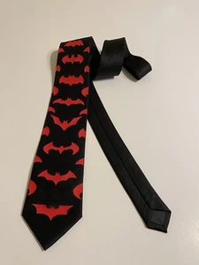 Bat Logos Necktie, Incredible Tie, Red Logos, New - Picture 1 of 2
