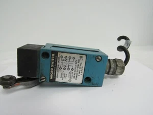 MICRO SWITCH HEAVY DUTY LIMIT SWITCH LSH2B - Picture 1 of 6