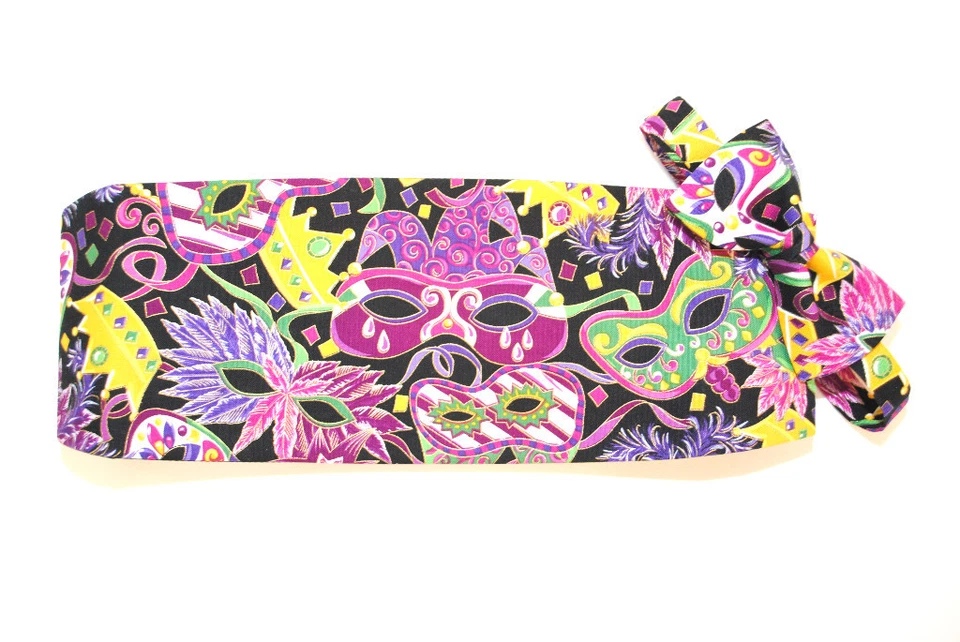Короны и маски Mardi Gras Cummerbund и галстук-бабочка  - Изображение 1 из 1