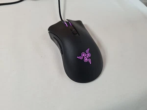 RAZER Deathadder V2 LED Gaming Mouse teildefekt - Bild 1 von 16