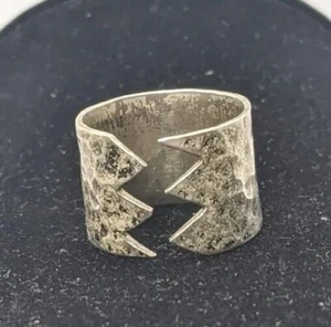 Artisan Sterling Silver RING Size 8.5 Hammered Wide Band Jagged Broken Design - Picture 1 of 5