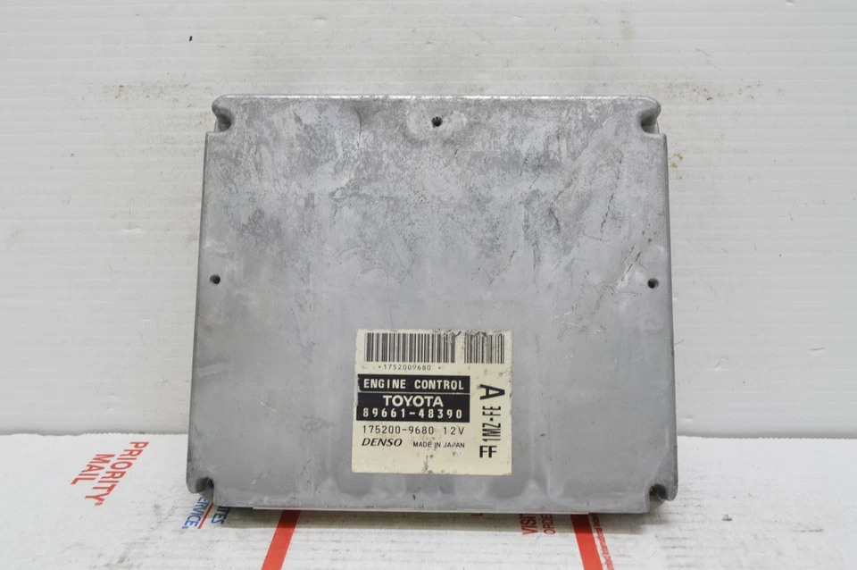 Unidad de módulo de control del motor 2003 03 Lexus RX300 89661-48390 Ecm G71 025 Foto 1 de 4