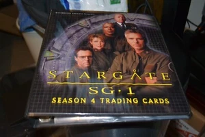 (Empty) STARGATE SG1 SEASON 4 BINDER + 12 Empty 9 pocket storage pages - Picture 1 of 2