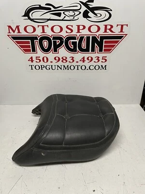 1985 - 1986 HONDA VF 700 750 MAGNA V45 REAR PASSENGER SEAT SADDLE 77300-MK3-000 Foto 1 de 4