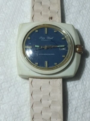 Vintage Plástico Branco PIERRE DUVAL 1970s Relógio Calendário de Vento Manual COMO ESTÁ - Imagem 1 de 4