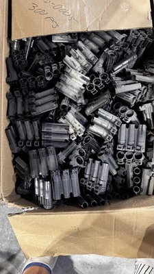 CONN, DELPHI , Receptical - 3 CAV, MP800S, MALE, BLK P/N 12129385  LOT OF 50 pcs - Image 1 of 4