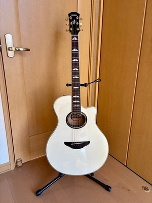 Yamaha APX1000 White Acoustic Electric Guitar Thin Body - Image 1 of 4
