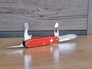 Victorinox Elinox Red Alox Model 1961 Soldier Swiss Army Knife Old Cross 93mm - Picture 1 of 21