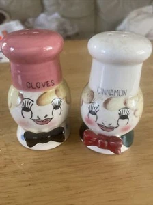 Vintage Man Woman’s Cloves & Cinnamon. Ceramic Made Japan - Picture 1 of 3
