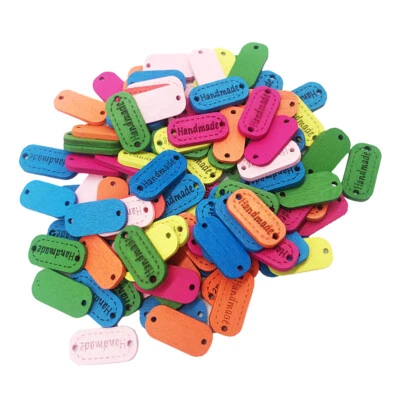 100pcs Mehrfarbige Holz Etiketten Label Knöpfe Textiletiketten mit "Handmade" - Bild 1 von 4
