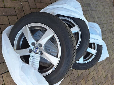 Felgen Volvo mit Winterreifen 215/55 R16 - Bild 1 von 4